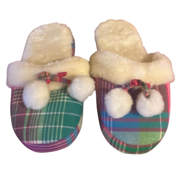 Victoria's Secret Shoes - NWOT Victorias Secret Plaid Pom Slippers/House Shoes Sz Large